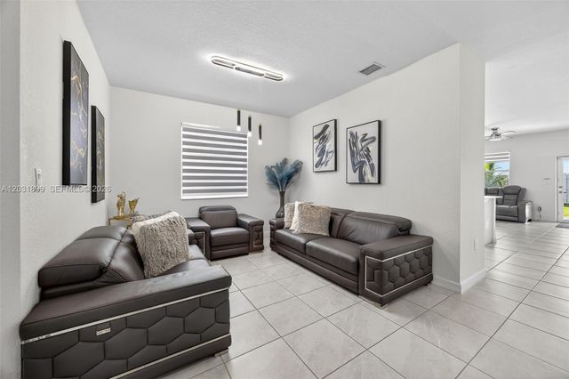 21363 SW 127th Ct, Miami, FL 33177
