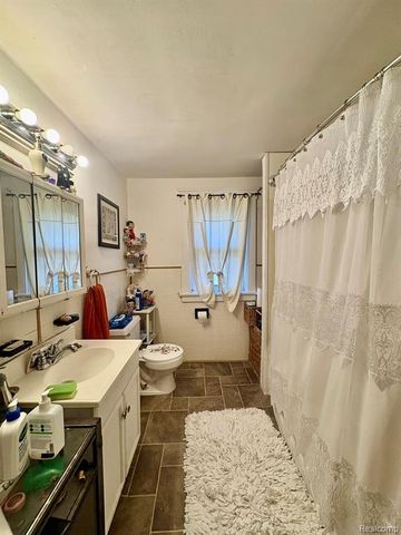 15346 Dexter Avenue, Detroit, MI 48238