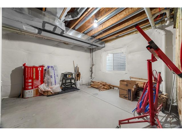 8725 Deframe Ct, Arvada, CO 80005