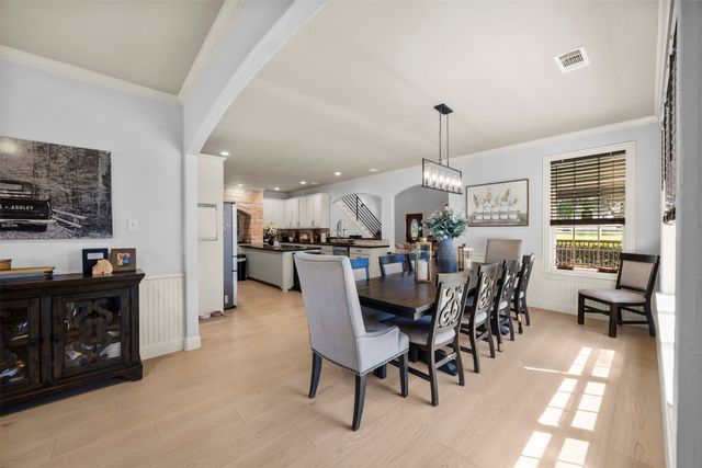 3175 Collins Road, Burleson, TX 76028