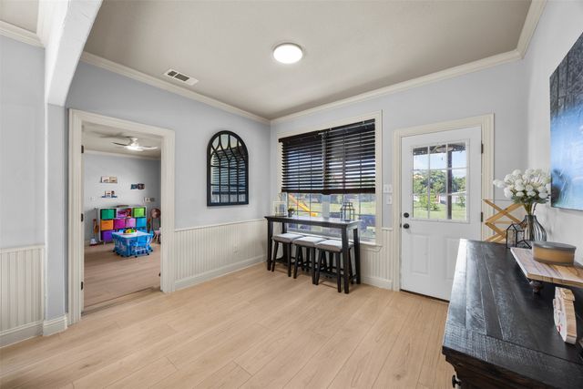 3175 Collins Road, Burleson, TX 76028