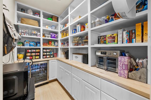 3175 Collins Road, Burleson, TX 76028