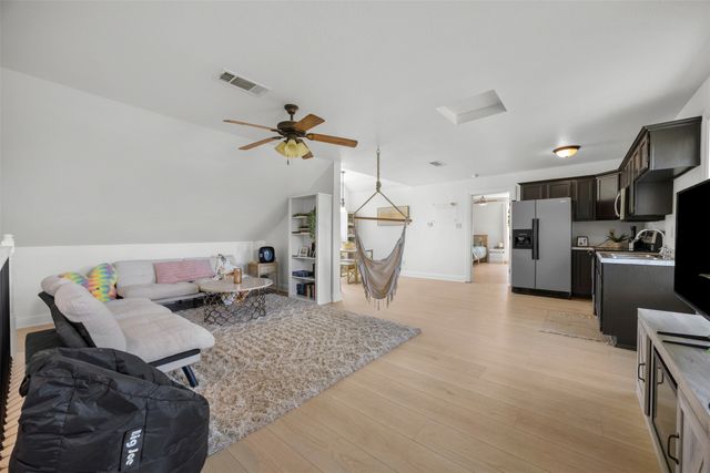 3175 Collins Road, Burleson, TX 76028