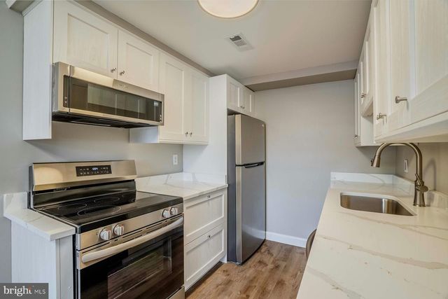 2248 FORT PICKENS CT, Dumfries, VA 22026