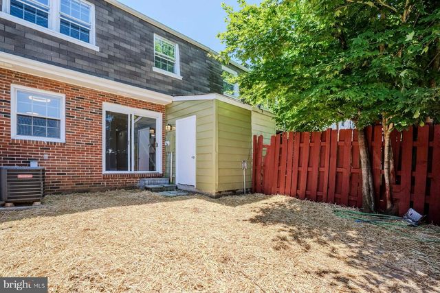 2248 FORT PICKENS CT, Dumfries, VA 22026