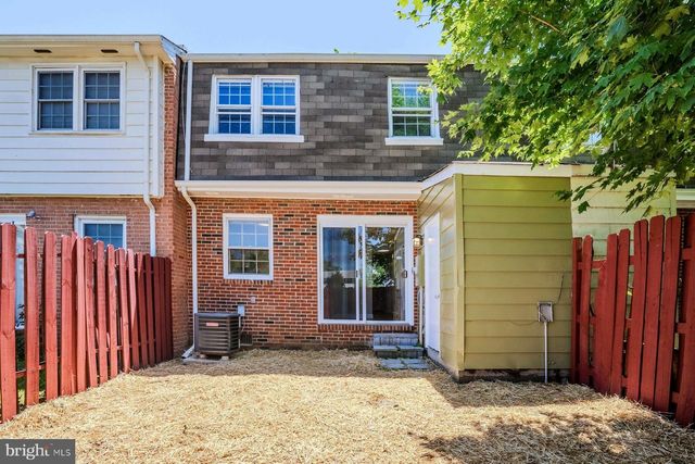 2248 FORT PICKENS CT, Dumfries, VA 22026