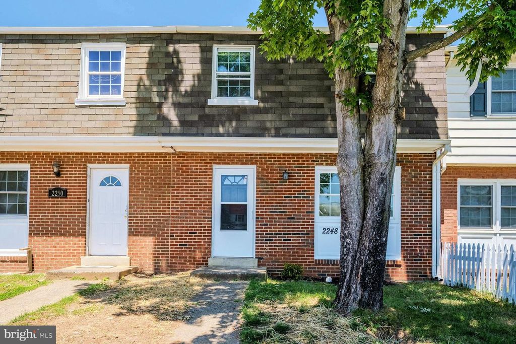2248 FORT PICKENS CT, Dumfries, VA 22026