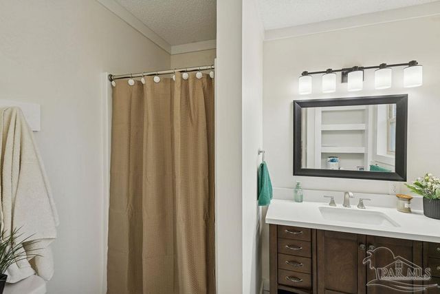 10841 Luker Way, Jay, FL 32565