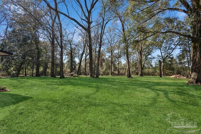 10841 Luker Way, Jay, FL 32565