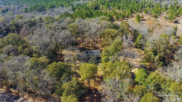 10841 Luker Way, Jay, FL 32565