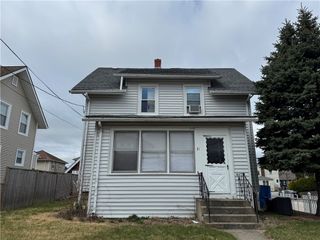 31 Denver Avenue, Cranston, RI 02905