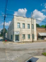 101 S Railroad Street, Elm City, NC 27822