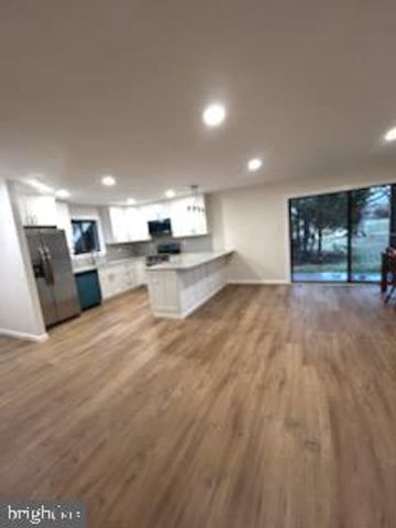 515 MEADOW WOODS, Lawrenceville, NJ 08648