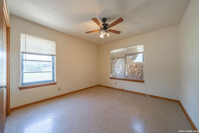 909 Houston, Castroville, TX 78009