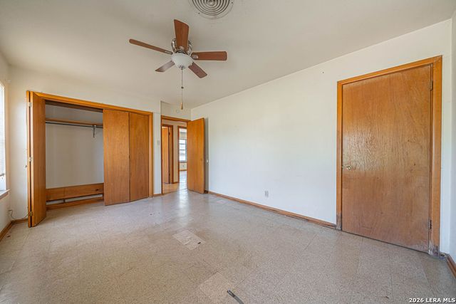 909 Houston, Castroville, TX 78009