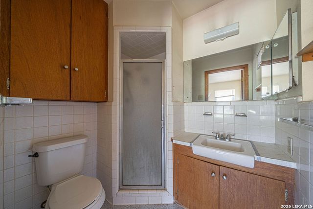 909 Houston, Castroville, TX 78009