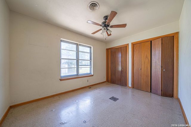 909 Houston, Castroville, TX 78009
