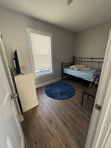 94 Main Street, Winchester, NH 03477