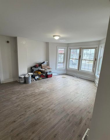 94 Main Street, Winchester, NH 03477