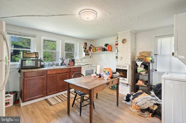 11947 LEE HWY, Sperryville, VA 22740