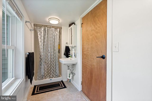 11947 LEE HWY, Sperryville, VA 22740