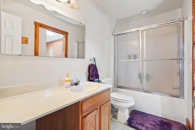 11947 LEE HWY, Sperryville, VA 22740