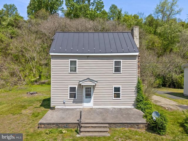 11947 LEE HWY, Sperryville, VA 22740