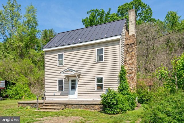 11947 LEE HWY, Sperryville, VA 22740