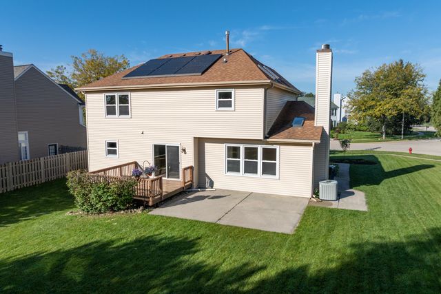 225 Farmhill Drive, Algonquin, IL 60102