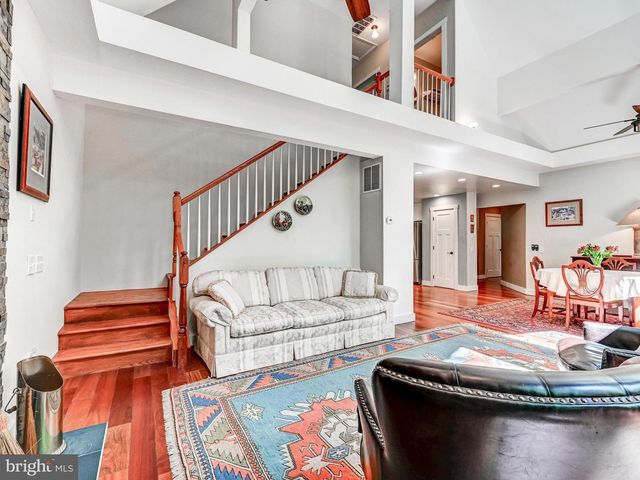 13 BURWOOD CT, Lutherville Timonium, MD 21093