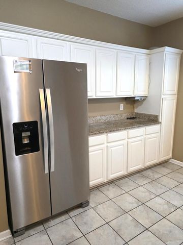 108 N Pembroke Drive, Goose Creek, SC 29445