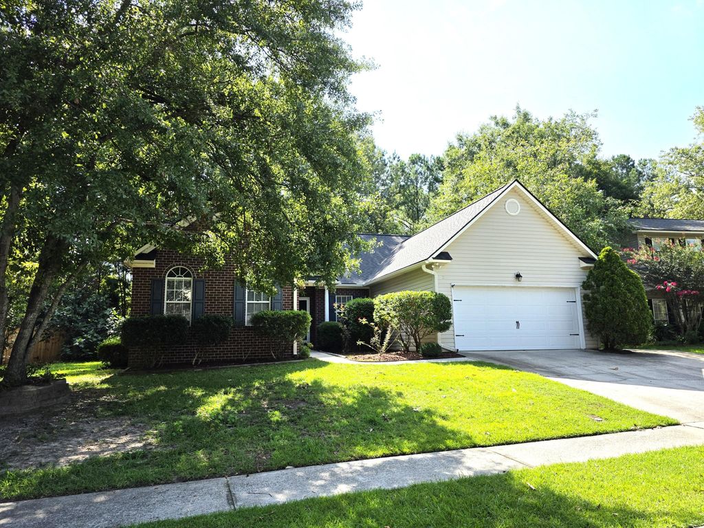 108 N Pembroke Drive, Goose Creek, SC 29445