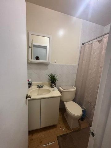 255 NW 27TH Court, Miami, FL 33125