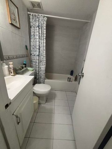 255 NW 27TH Court, Miami, FL 33125
