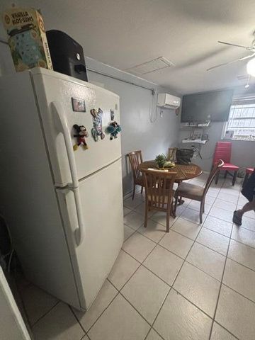 255 NW 27TH Court, Miami, FL 33125
