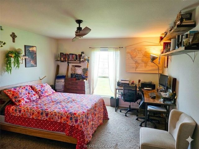 802 Mockingbird Street, Navasota, TX 77868