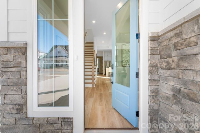 4326 Morning Mist Drive, Sherrills Ford, NC 28673