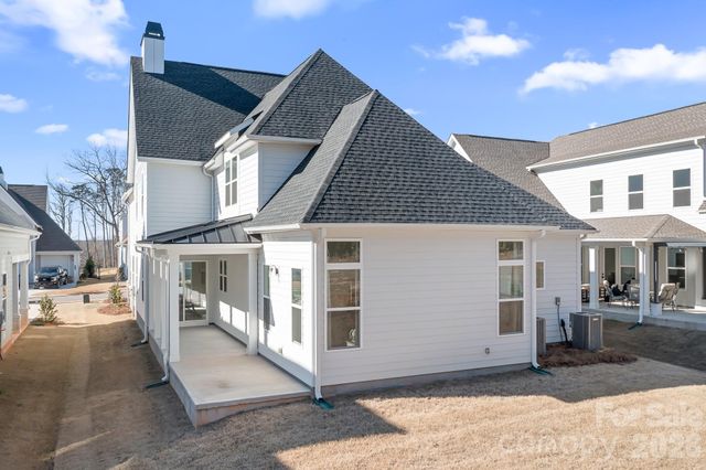 4326 Morning Mist Drive, Sherrills Ford, NC 28673