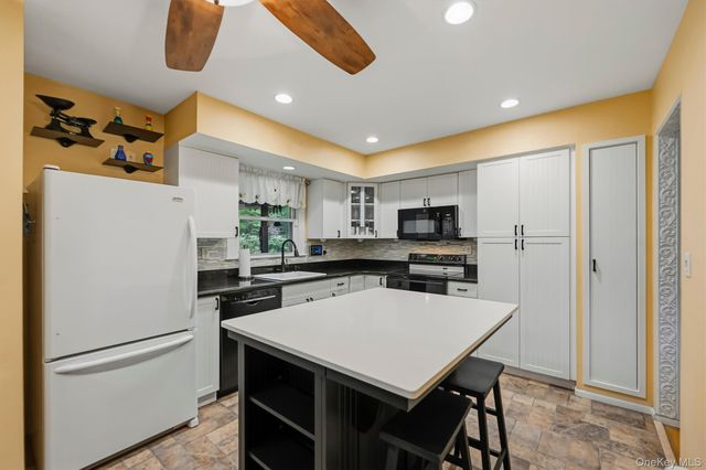 64 Forest Glen Road, Valley Cottage, NY 10989