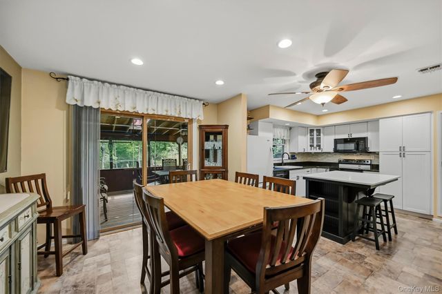 64 Forest Glen Road, Valley Cottage, NY 10989