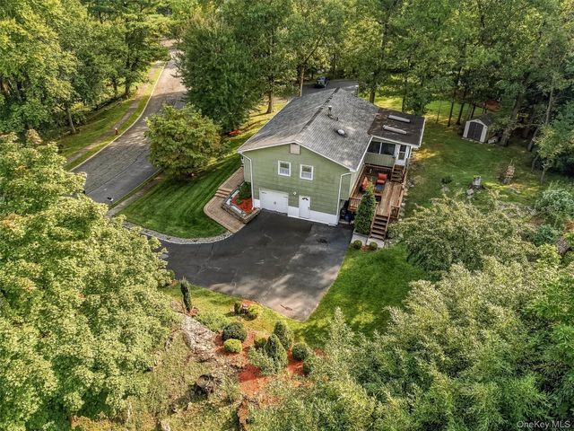 64 Forest Glen Road, Valley Cottage, NY 10989