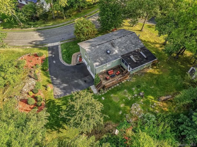 64 Forest Glen Road, Valley Cottage, NY 10989
