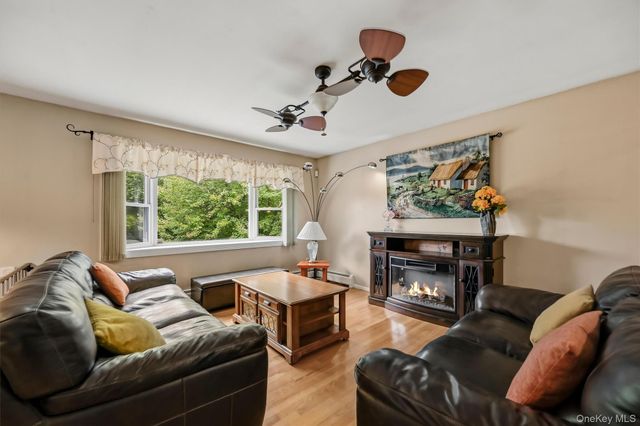 64 Forest Glen Road, Valley Cottage, NY 10989