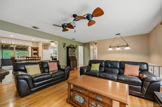 64 Forest Glen Road, Valley Cottage, NY 10989