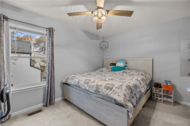 3 Travis CIR, Hampton, VA 23669