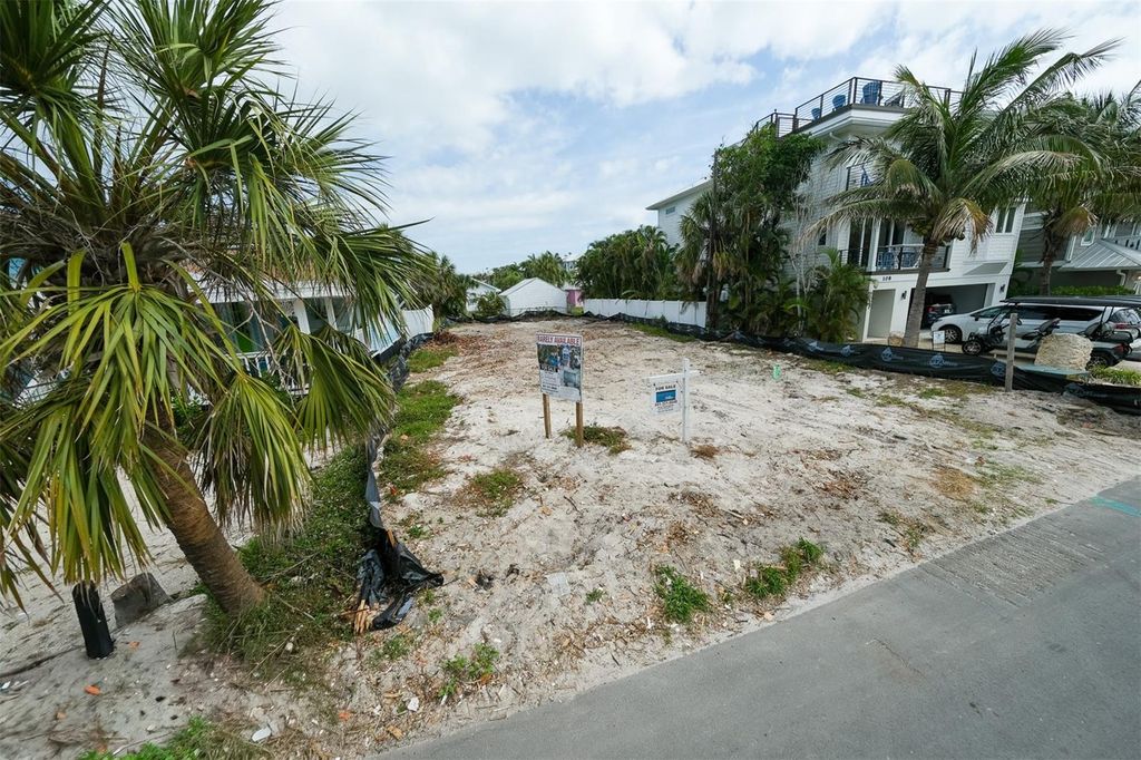 106 S 11TH, BRADENTON BEACH, FL 34217 — photo 2