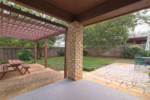 400 DEEPWOOD DR, Georgetown, TX 78628