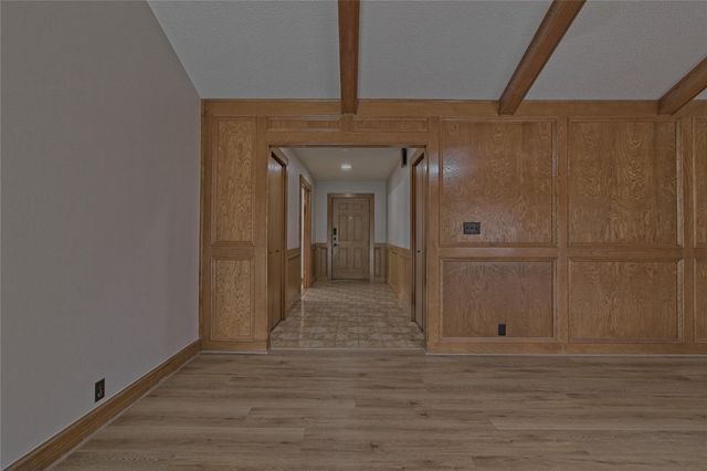 400 DEEPWOOD DR, Georgetown, TX 78628