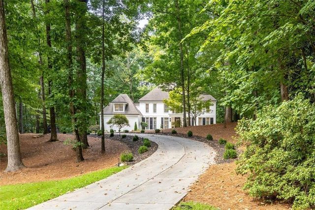 5585 Silver Ridge Drive, Smoke Rise, GA 30087