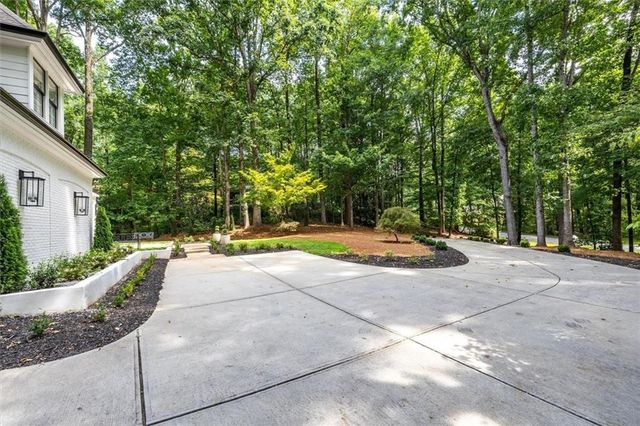 5585 Silver Ridge Drive, Smoke Rise, GA 30087